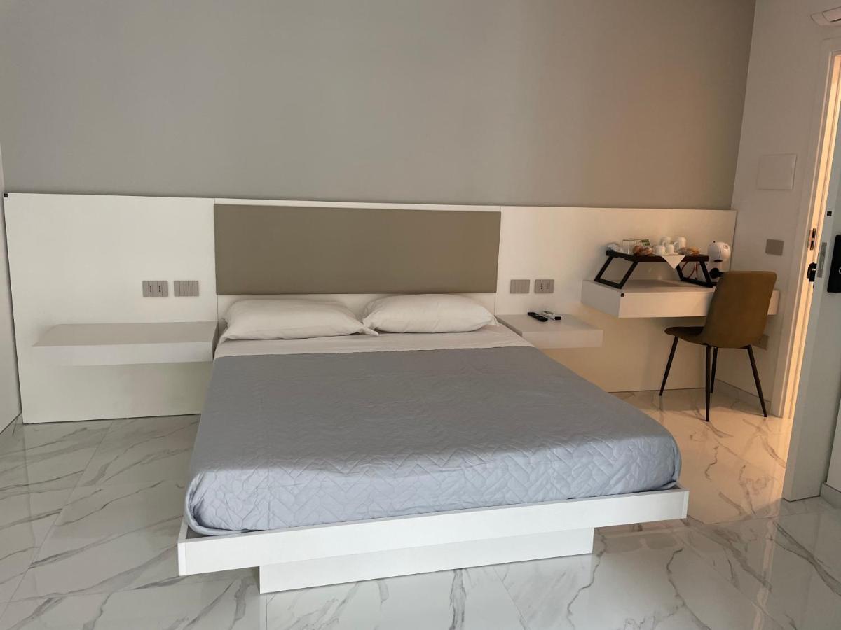 B & B La Casa Di Bianca Luxury Crotone Extérieur photo